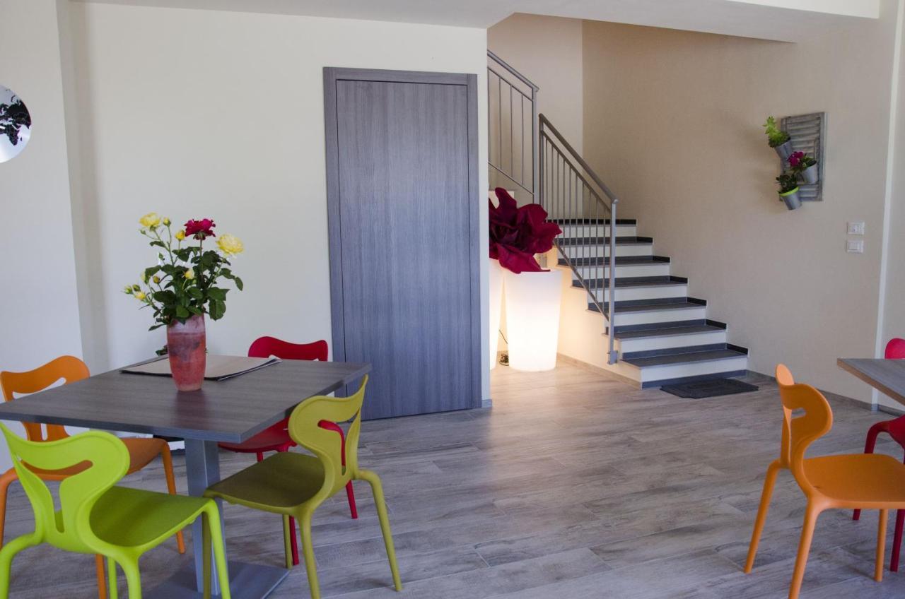 شقة La Casa Di Alice Rodello المظهر الخارجي الصورة